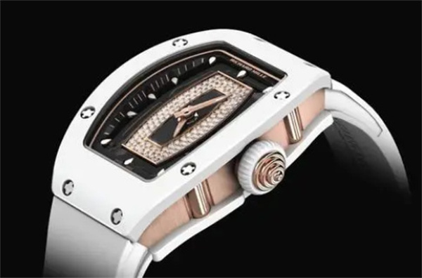 理查德米勒手表发条一直上不紧处理方法(图) 理查德米勒手表发条一直上不紧处理方法(图)