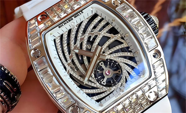 理查德米勒手表机芯受损解决方法汇总(图) 理查德米勒手表机芯受损解决方法汇总(图)