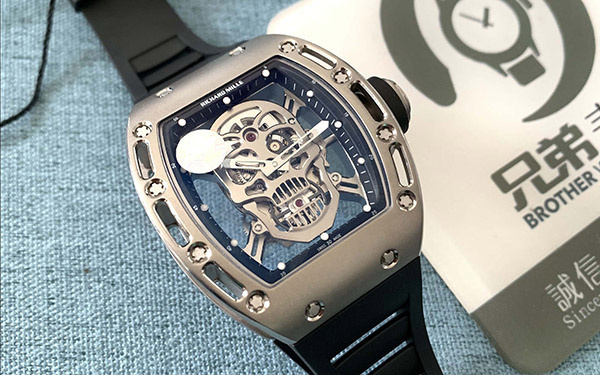 理查德米勒手表生锈了处理方法详解(图) 理查德米勒手表生锈了处理方法详解(图)