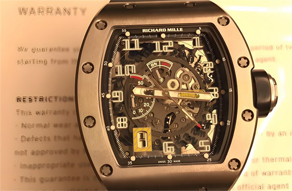 理查德米勒手表表壳有划痕如何修复(图) 理查德米勒手表表壳有划痕如何修复(图)